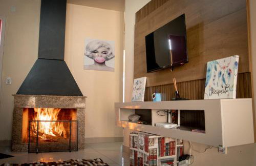 Casa 3 min Shopping Pelotas- Com 1 Suíte, 2 Quartos Climatizados, Piscina e Estacionamento 2 carros - Foto 14