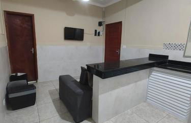 Casa para Famílias e Grupos com Ar-condicionado, Churrasqueira e estacionamento próximo em Praia Grande - Foto 63