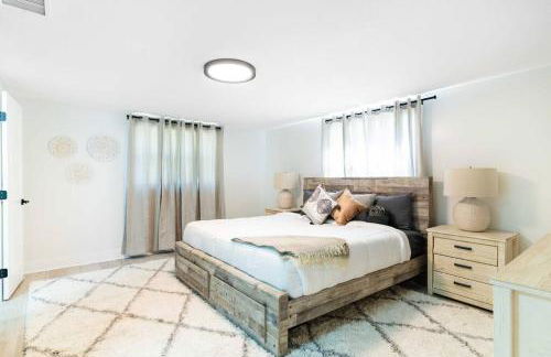 Renovated 3B 2BA, oasis yard Hot tub - Foto 23