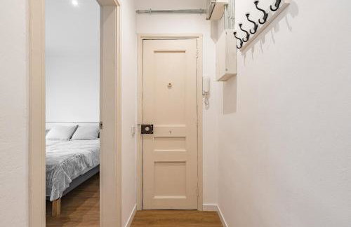 Apartamento reformado de 3 habitaciones en Sagrada Familia - Foto 34