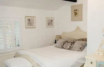 1800 Period Grade 2 Listed Cottage Addingham - Photo 20