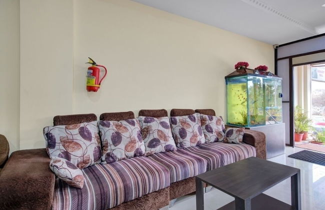 iROOMZ Hotel Sweekar Suites - Foto 2