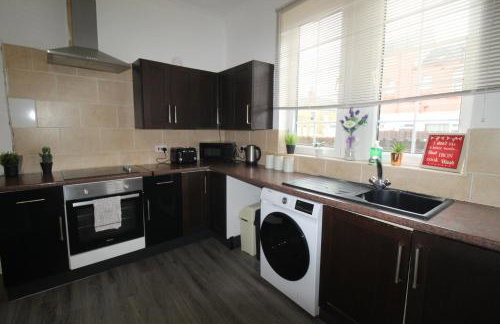 High Street House Thurnscoe by Smart Corporate Stays - Photo 38