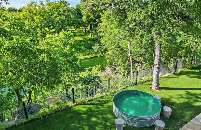 Creekside Haven with Pool and Firepit - Foto 23