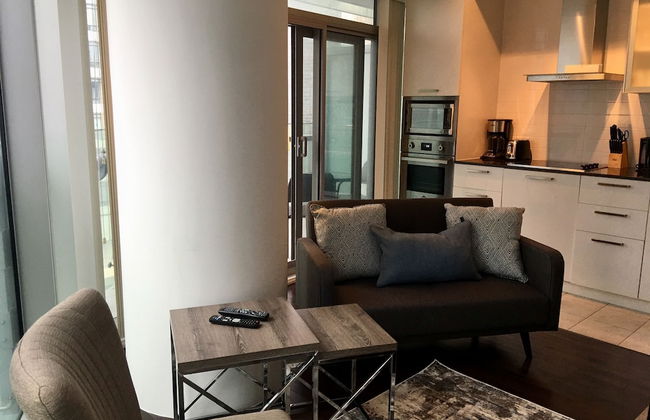 TO Stays - York and Lakeshore - Foto 48