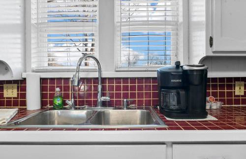 Diamond Waters near DFW & Stadium , Private Pool - Foto 10