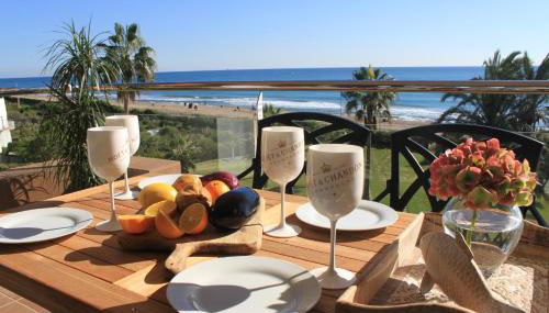 GAVA 2 BEACHFRONT PENTHOUSE - Photo 4
