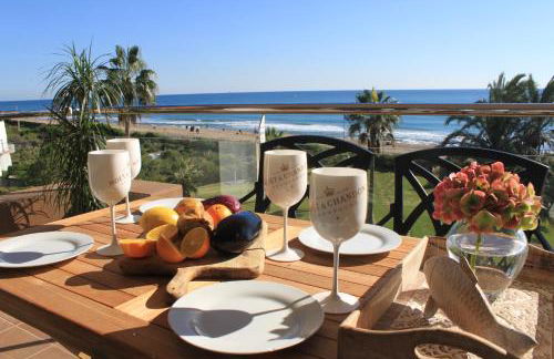 GAVA4 BEACHFRONT Apartment BARCELONA - Foto 1