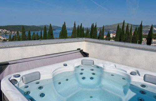Apartment Ivano with pool & jacuzzi - Photo 25