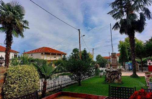 Petroula Suites Pozar - Photo 29