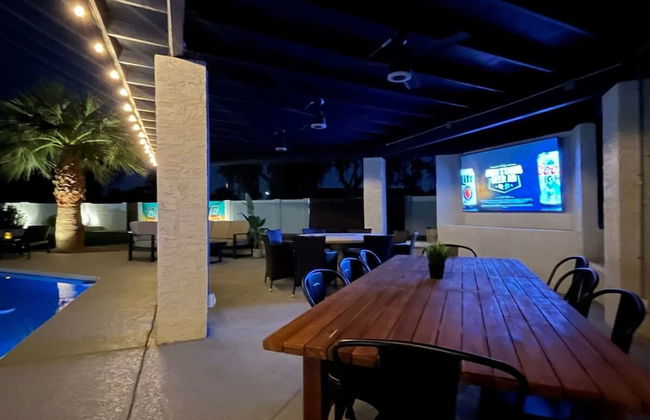 5BR Resort-style Oasis 2 Primary s Cabana Gameroom - Photo 47