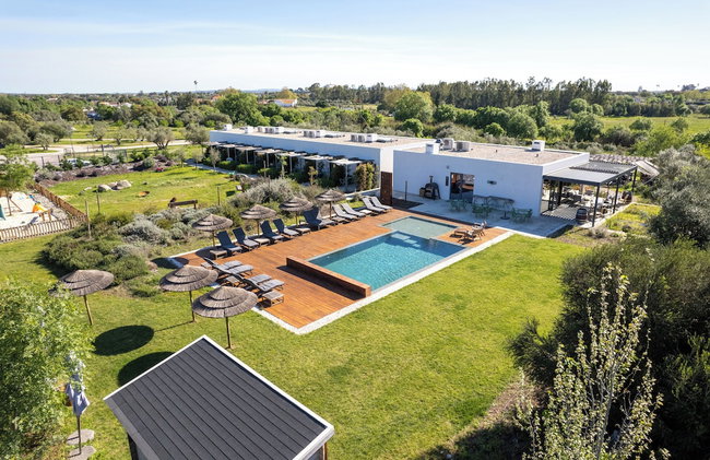 Quinta da Amendoeira - The Farmhouse - Photo 1