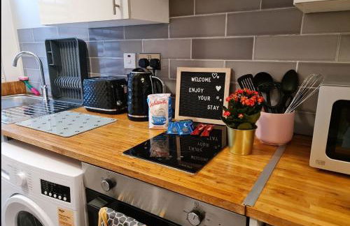 Cosy studio with kitchenette and private bathroom - 15mins to Central London! - Foto 2