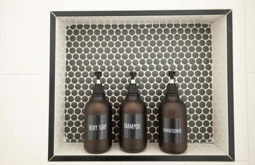 Refreshing Ranch Style Home - Photo 3