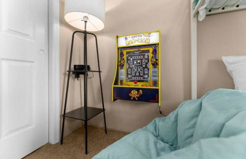 *OCEAN FRONT* Pier-adise 2Bed/2Bath, Sleeps 8 - Photo 15