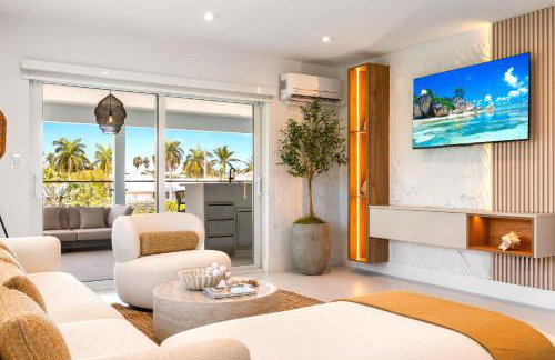 Grand Arenas - 120' Dock, HtdPool, Game Room, BBQ, Mini Golf,Baby Items - Foto 7