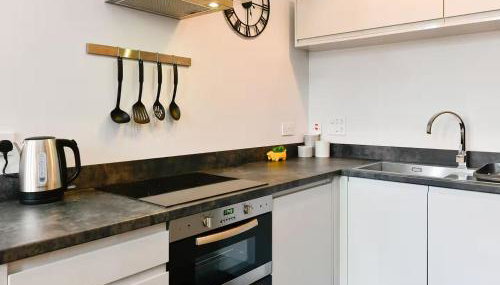 Beautiful 1 Bedroom Apartment in Newport Centre - Pass the Keys - Foto 4, Other