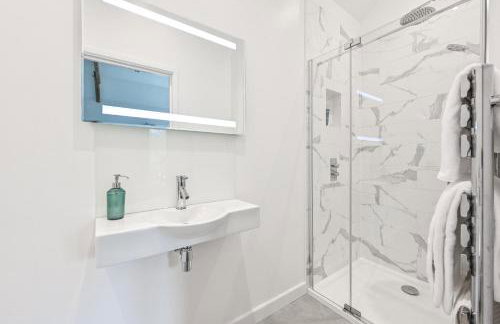 Cosy Rural Barn with Private Garden & Forest - The Cart Barn - Foto 22