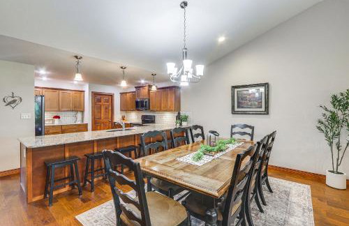 2 Mi to Main Street Family Home in Winfield! - Foto 8