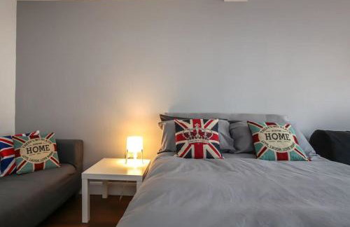 Large Modern Spacious House 6 Bedrooms 5 Bathrooms - Foto 19