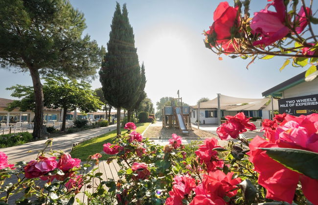 Natural Village Resort - Foto 1