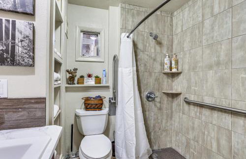 Pet-Friendly Pine Home Near Hiking and Fishing! - Photo 19