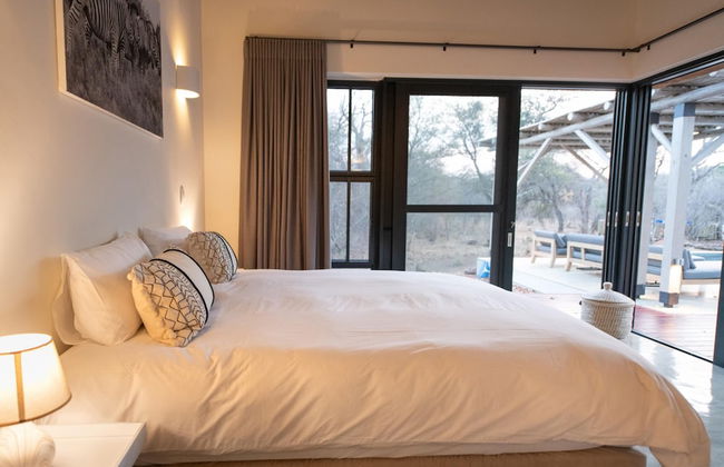 Villa Appelblaar Luxury 4 Bedroom Villa Home in the South African Bush - Photo 34