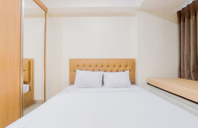 Homey And Cozy Living Studio At Collins Boulevard Apartment - Photo 2