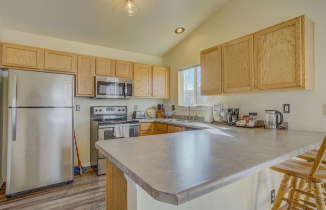 South Side COS & Ft. Carson Value Stay! Dogs OK! - Foto 13