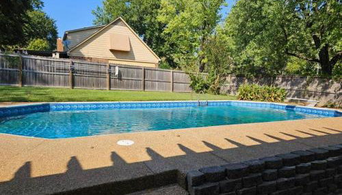 Luxury Pool with King beds Near Shops and Dining - Foto 1