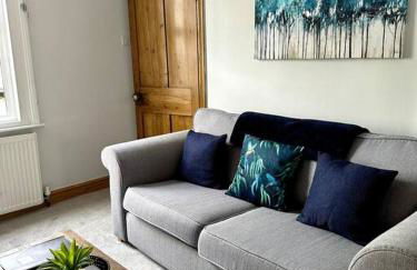 2-bedroom house in Cheltenham town centre - Photo 29