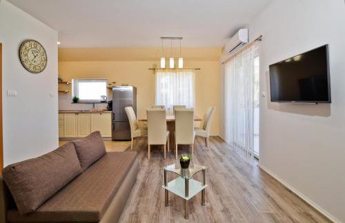 Apartments Mica - Photo 35