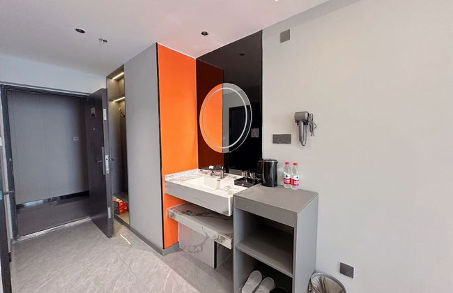 Qin Mengli Hotel - Photo 12