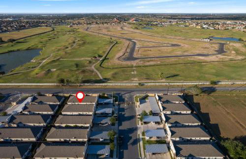 The Edinburg Oasis Modern 2BD -2BA - Foto 16