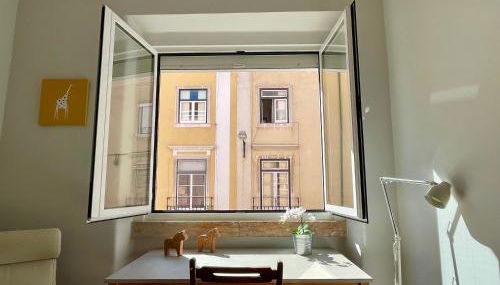 Central Retreat by the River, by TimeCooler - Foto 2