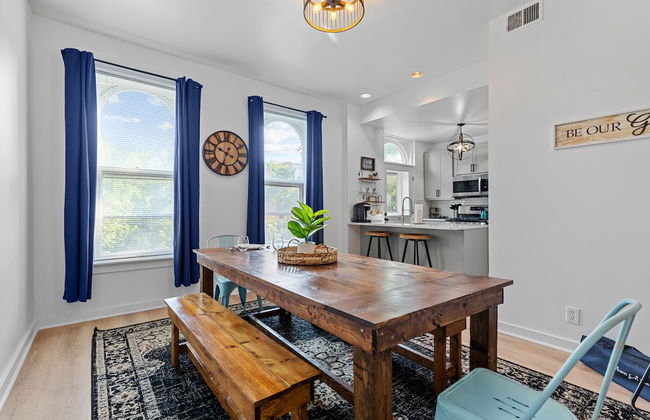 Cozy Family Getaway - JZ Vacation Rentals - Photo 7