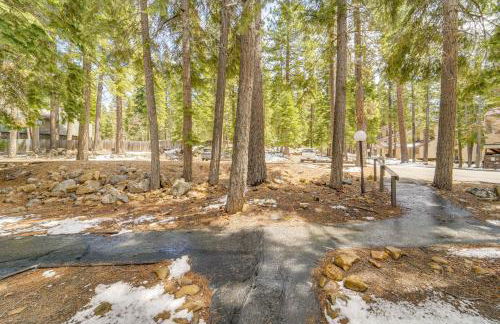 Steps to Lake Scenic Carnelian Bay Retreat - Foto 27