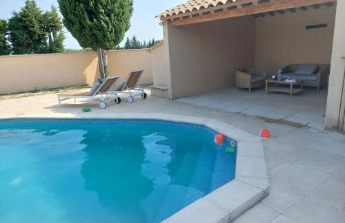 Mas La Gentille ,,, à la campagne , beautiful outdoor , swimming pool , pool house , Nice green Garden , BBQ ,,, only for you , pour passer un séjour inoubliable - Photo 9