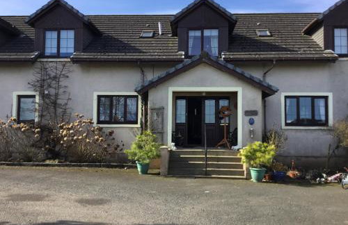 Woodcockfaulds House - Photo 2