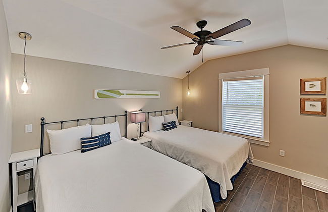 Cottages by the Bay - At Last - Photo 5