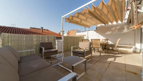 CASA FLORIT - CENTER 2BR 2BA ATTIC TERRACE VIEW WIFi AC - Photo 2