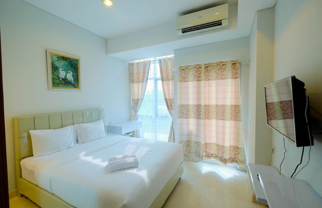 Best Emerald Studio Room Apartment at Capitol Park Residence - Photo 4