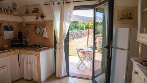 La Pavoncella Marina - Cozy home near Porto Taverna - Foto 5, Garden view