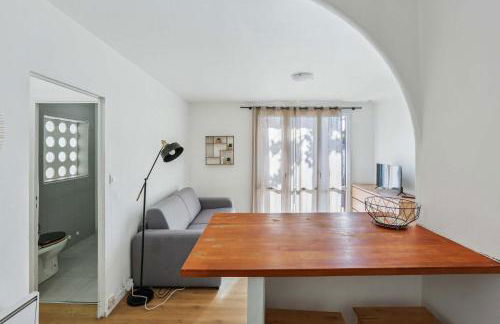 LX135 Studio proche centre-ville & parking gratuit - Photo 11