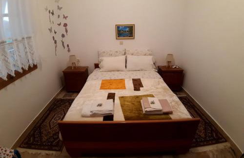 Glyfada's Family Apartment - Photo 35