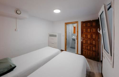 Casa con jardin para familias y grupos - Photo 35