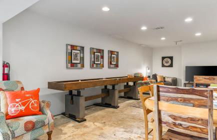 Scenic North Shore Stay w Games Near Snow Summit Lakeview Lodge by AvantStay - Foto 26