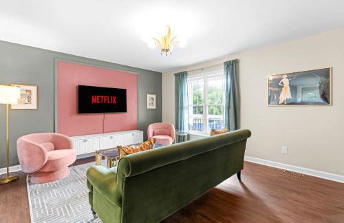 Raleigh Retreat w Fire Pit Patio & Workspace - Foto 4