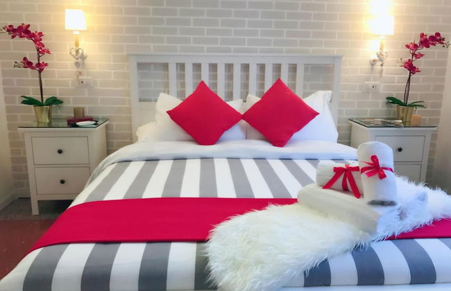 Moonlight Inn Guest House - Photo 16