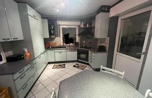 Benk 24H Apartment Nr 1 Perfekt für bis zu 6 Personen - Foto 1